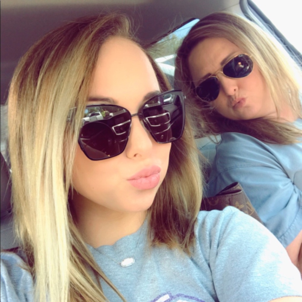 Meet your Posher, Kelby